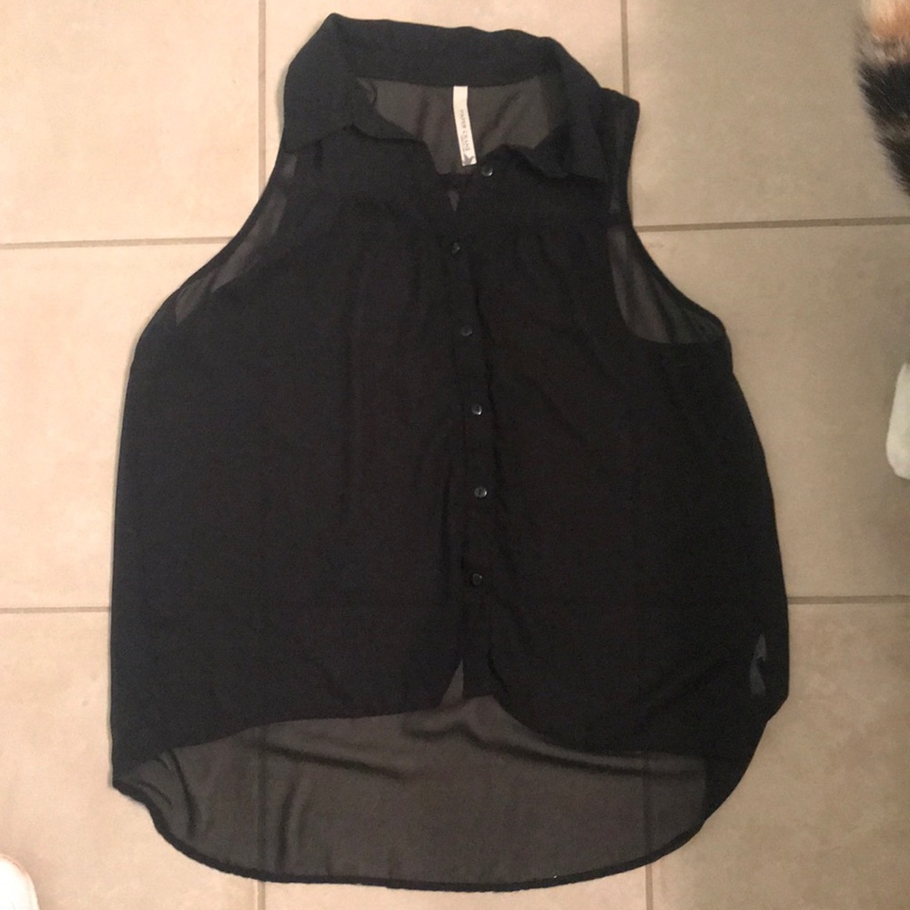 Paper crane sheer black top